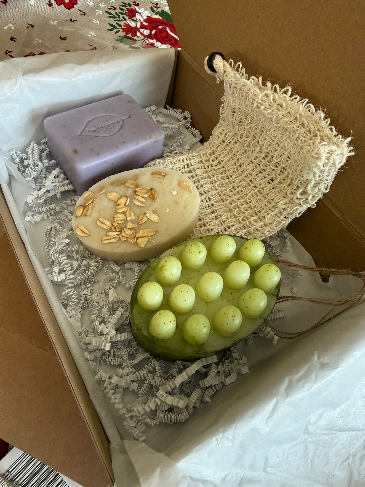 Handcrafted soaps kit - lavender, oatmeal, aloe vera
